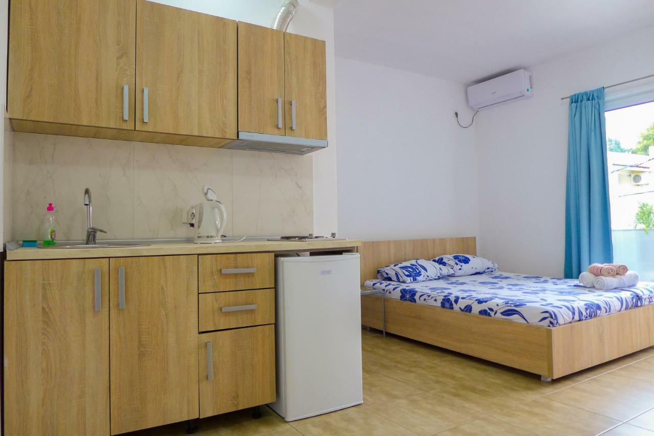 Alise Apartment Bar Ngoại thất bức ảnh