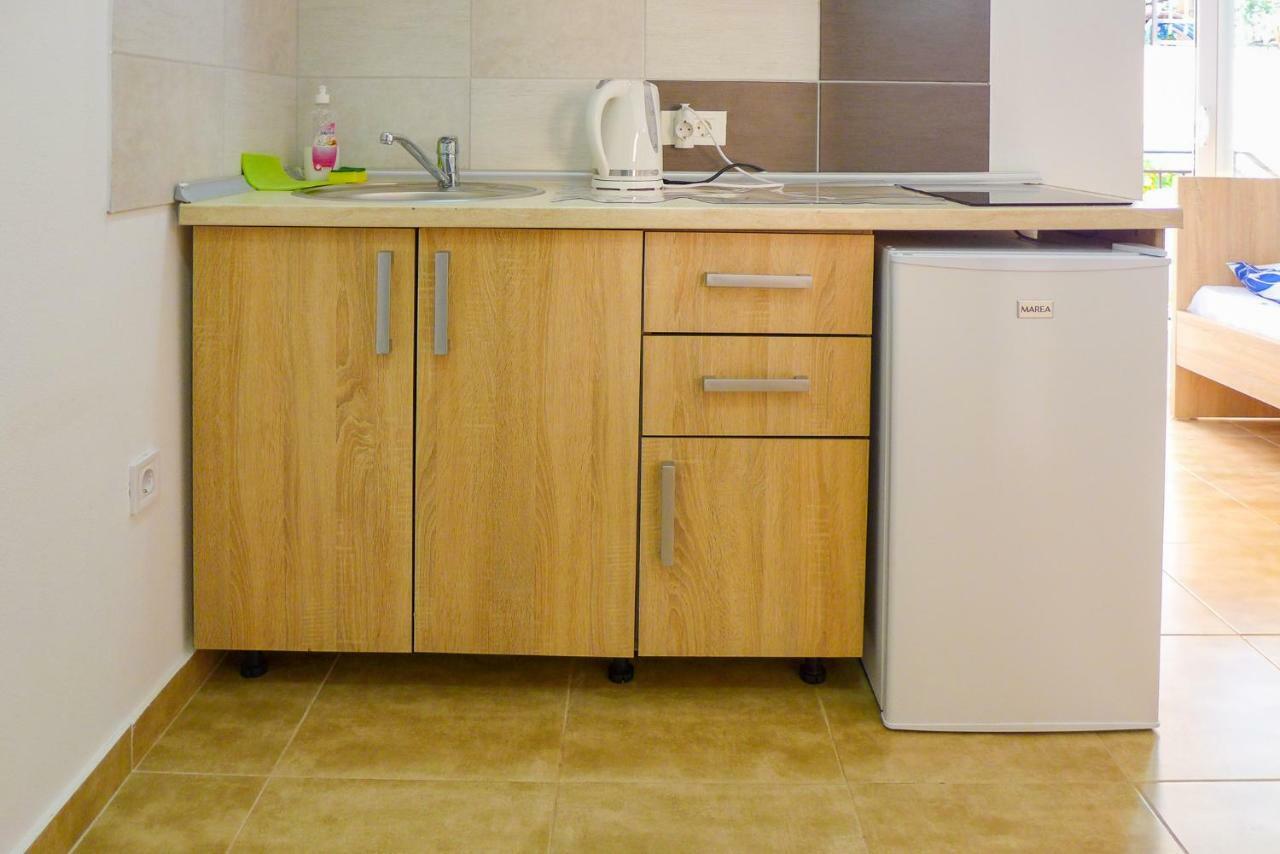 Alise Apartment Bar Ngoại thất bức ảnh