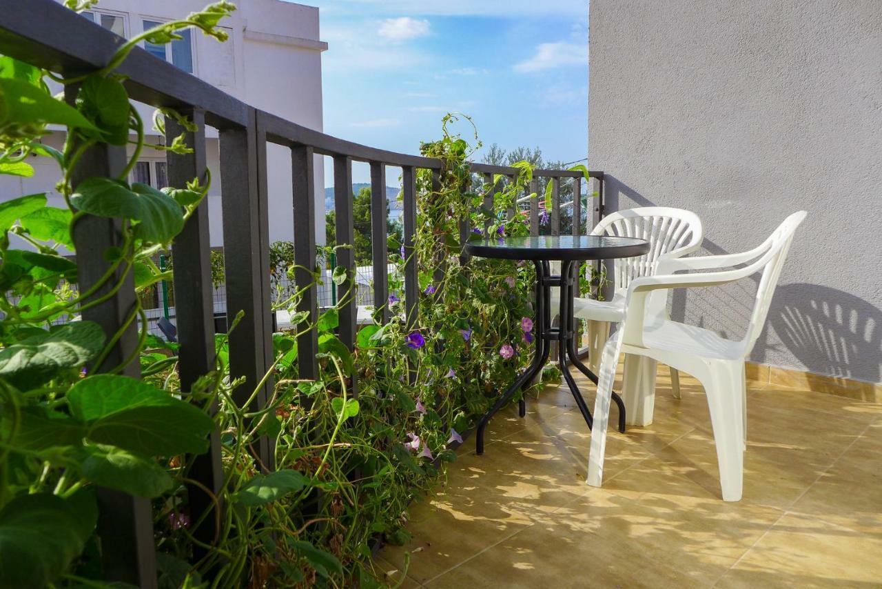 Alise Apartment Bar Ngoại thất bức ảnh